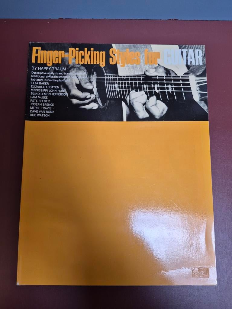 Finger-Picking Styles for Guitar by Happy Traum, Ophalen of Verzenden, Zo goed als nieuw, Gitaar