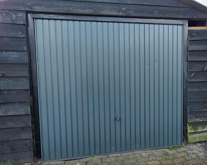 Hörmann stalen kanteldeur, Doe-het-zelf en Verbouw, Deuren en Horren, Gebruikt, Garagedeur, 200 tot 215 cm, 120 cm of meer, Metaal