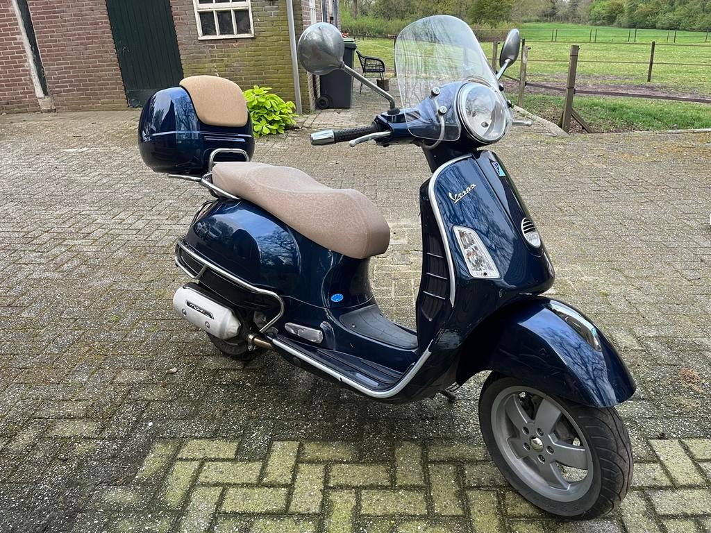 Vespa motorscooter 2009