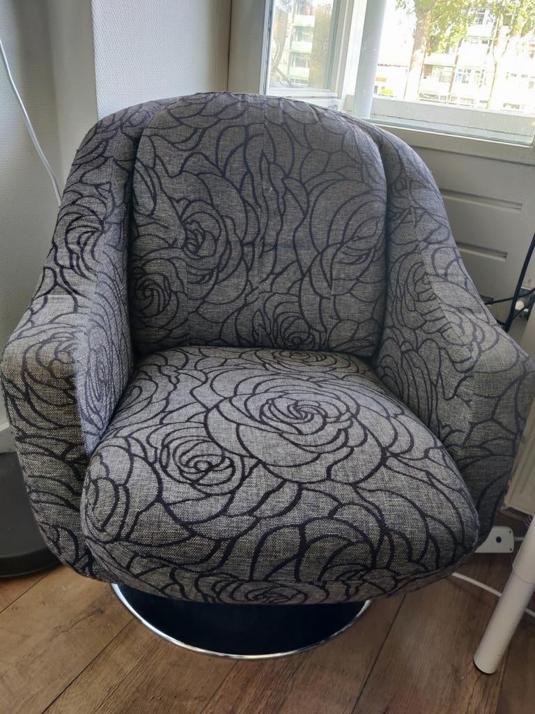 Grijs draaistoeltje, Huis en Inrichting, Ophalen, Gebruikt, 75 tot 100 cm