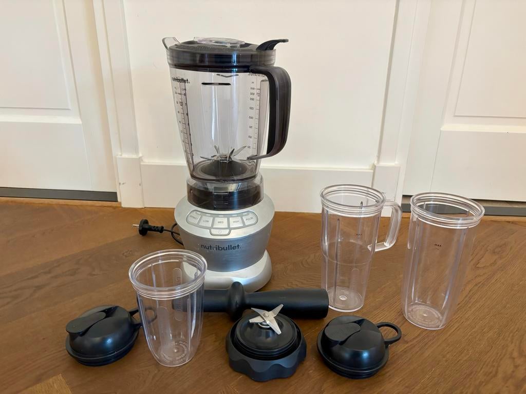 Nutribullet blender incl accessoires - werkt uitstekend, Ophalen of Verzenden, Gebruikt, Blender