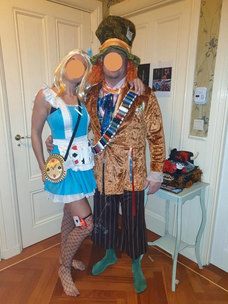 Alice in Wonderland kleding te huur. compleet €22, Kleding | Dames, Carnavalskleding en Feestkleding, Zo goed als nieuw, Kleding