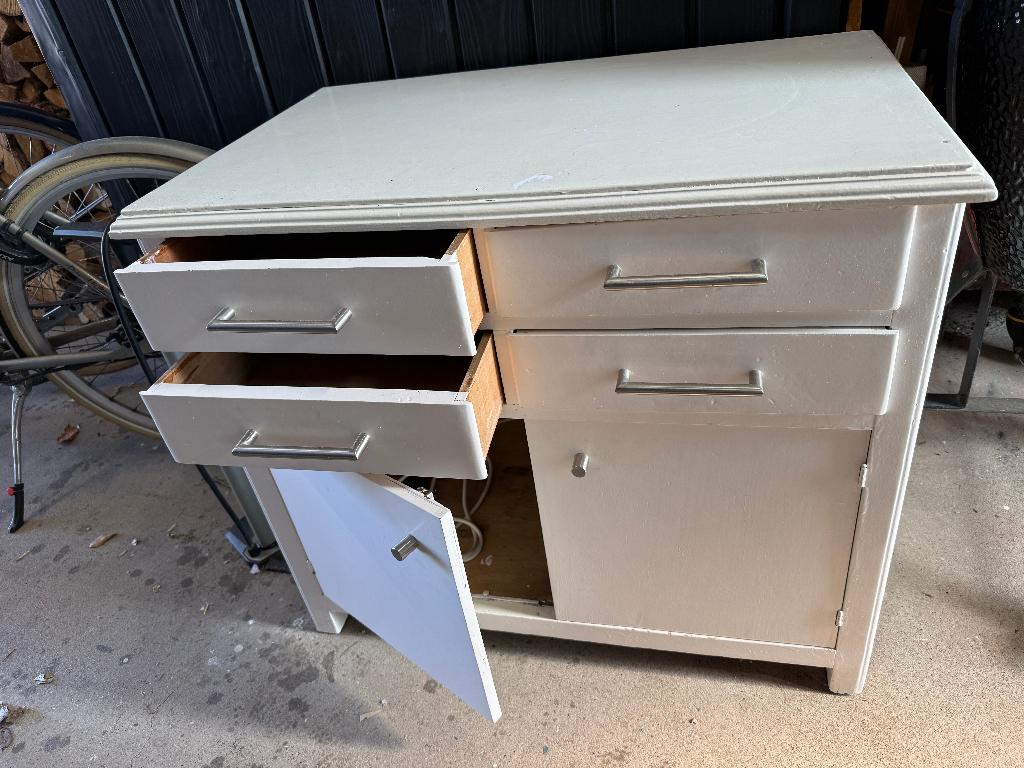 Kastje, Huis en Inrichting, Kasten | Dressoirs, Ophalen, Gebruikt, 50 tot 100 cm, Klassiek - oud - met moderne grepen