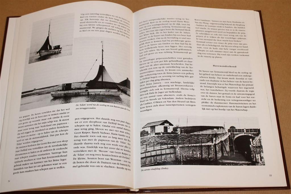 Termunterzijl — Geschiedenis van Dorp, Haven & Zijl, Ophalen of Verzenden, Zo goed als nieuw