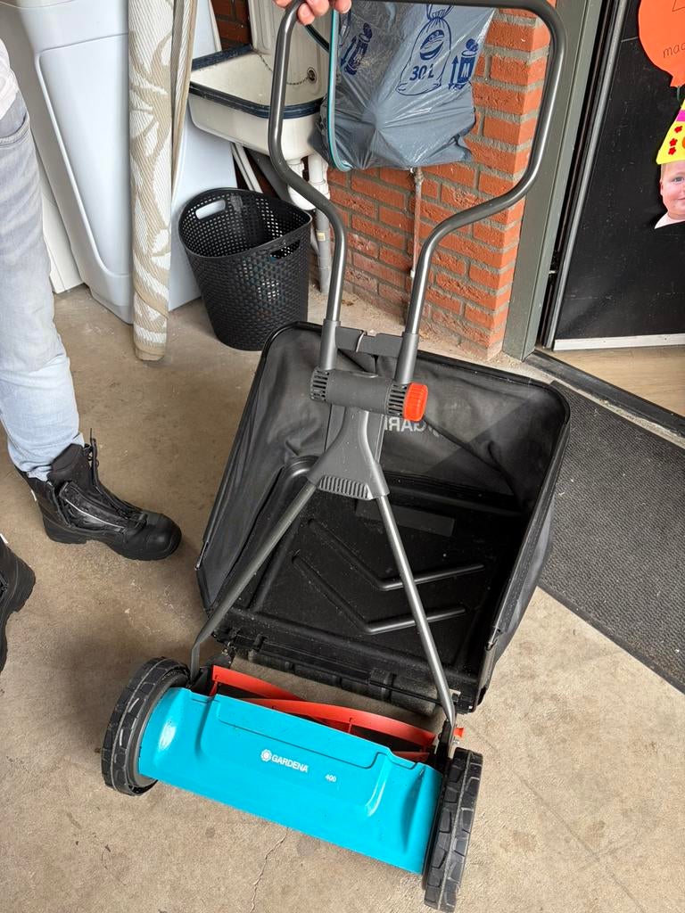 Gardena grasmaaier met bak, Ophalen of Verzenden, Zo goed als nieuw