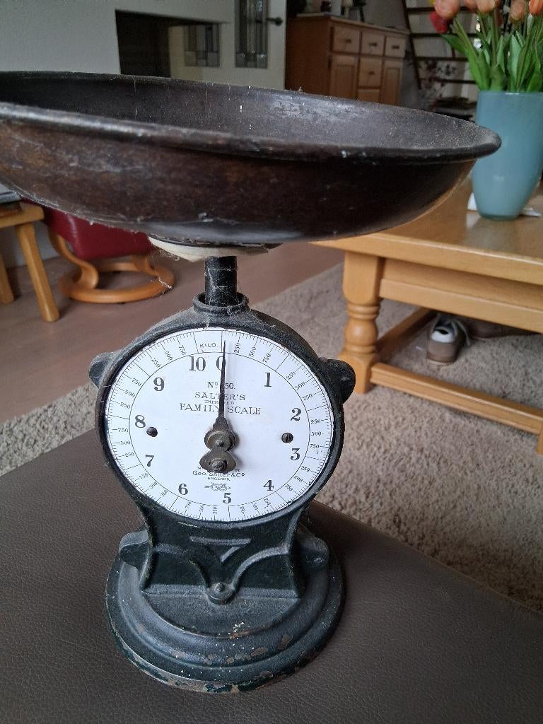 antieke weegschaal, Ophalen