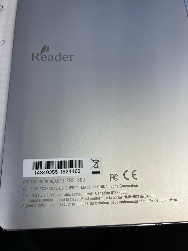 Sony E-reader PRS-600 DEFEKT, Computers en Software, E-readers, Ophalen, Niet werkend, 6 inch of minder, Touchscreen