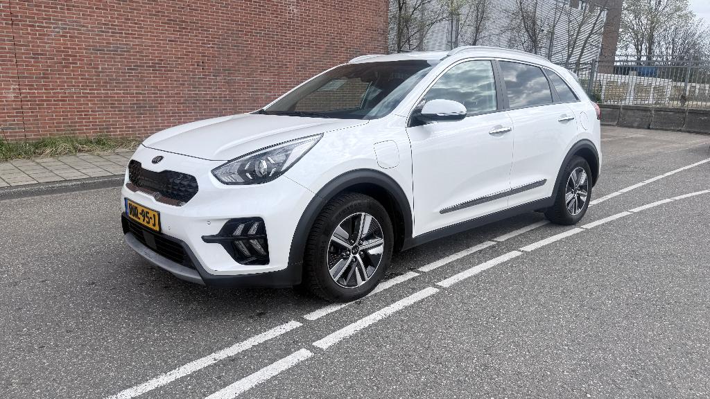 Kia Niro 1.6 GDi Phev 141pk Dct6 2020 Wit, Auto's, Kia, Euro 6, Automatische klimaatregeling, Wit, Grijs