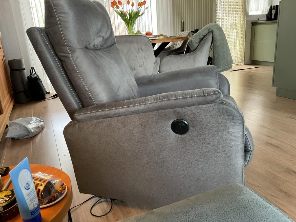 Relax fauteuil electrisch., Huis en Inrichting, Fauteuils, Ophalen, Zo goed als nieuw, 50 tot 75 cm, Leer