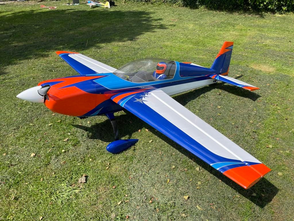 Extreme Flight EXTRA 300 V3 104” *** LEEG ***, Hobby en Vrije tijd, Modelbouw | Radiografisch | Vliegtuigen, Ophalen, Gebruikt