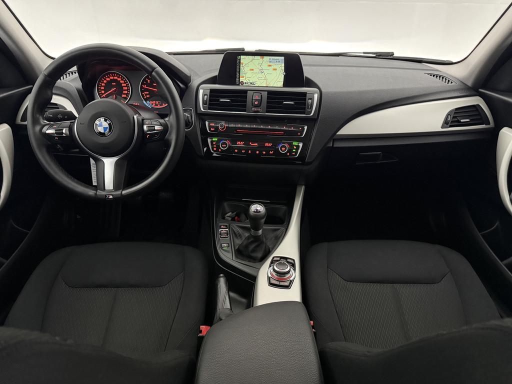 BMW 1-serie 118i Centennial High Executive | Clima | Cruise, 1-Serie, Euro 6, Zwart, Bedrijf