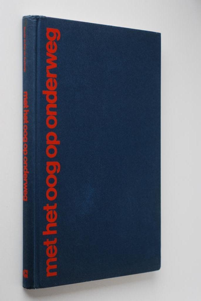 Een tocht langs monumenten in Nederland (1980), Verzenden, Zo goed als nieuw