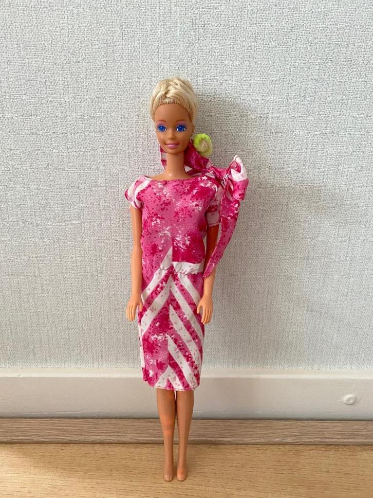 Barbie, roze jurk, jaren 80/90, Kinderen en Baby's, Speelgoed | Poppen, Gebruikt, Barbie, Ophalen of Verzenden