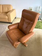 Bruine fauteuil, Ophalen, Gebruikt, 75 tot 100 cm, 50 tot 75 cm