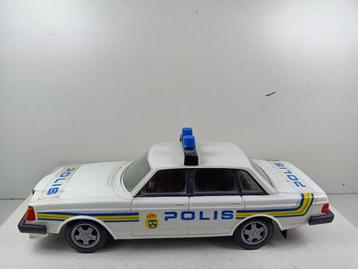 stalhberg 1/20 volvo  240 gl police beschikbaar voor biedingen