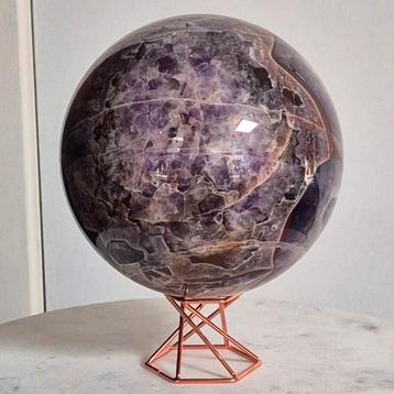 Chevron amethist sphere bol sale  beschikbaar voor biedingen