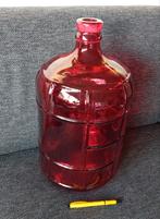 Grote rode glazen fles, Huis en Inrichting, Woonaccessoires | Vazen, Ophalen of Verzenden, Zo goed als nieuw, Rood, Glas