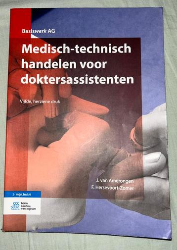 Medisch-technisch handelen voor doktersassistenten beschikbaar voor biedingen