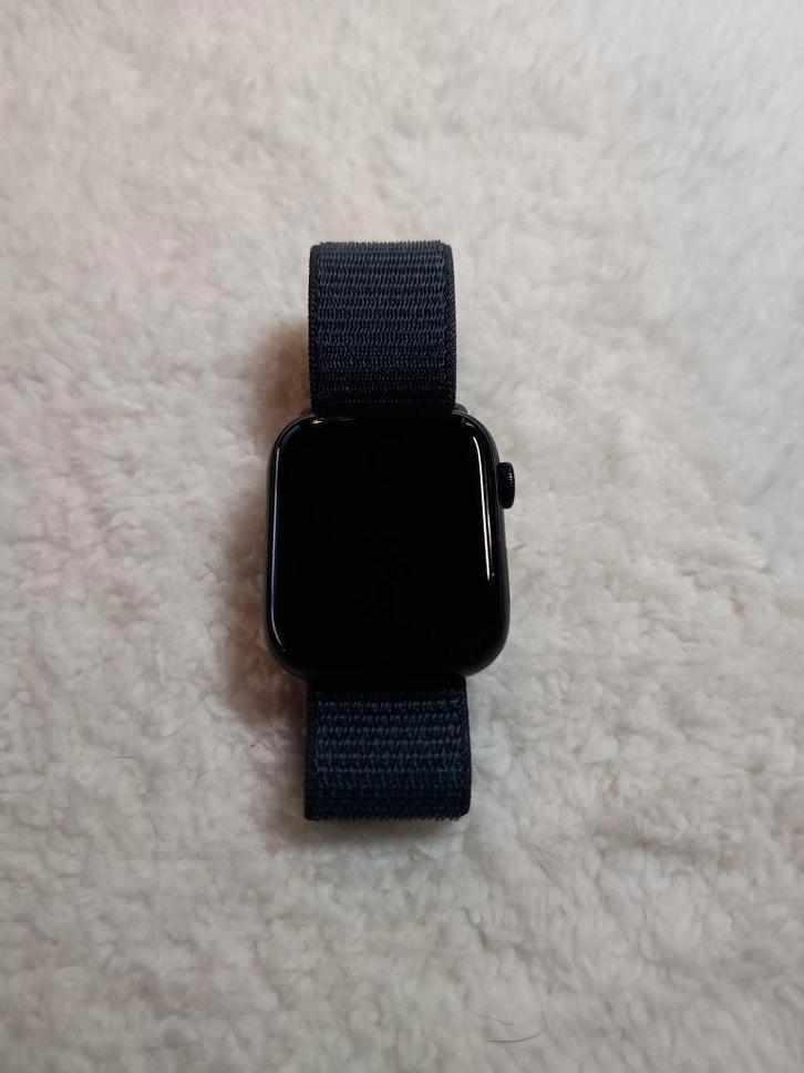 Apple Watch SE GPS - 44mm - Midnight Black, Sieraden, Tassen en Uiterlijk, Smartwatches, Zo goed als nieuw, iOS, Zwart, Afstand