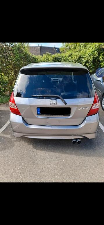 Gezocht!! Achterklep Honda Jazz in kleur en schadevrij. beschikbaar voor biedingen