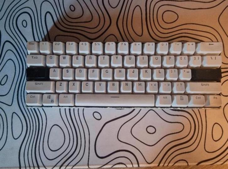 Rk61 mechanisch gaming toetsenbord bruine switches, Computers en Software, Toetsenborden, Gebruikt, Qwerty, Bedraad, Gaming toetsenbord