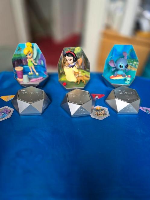Disney 100 years capsules Stitch, Tinkerbell en Sneeuwwitje, Verzamelen, Disney, Zo goed als nieuw, Beeldje of Figuurtje, Sneeuwwitje of Doornroosje