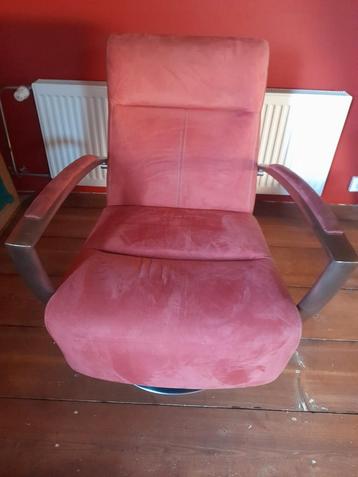 Mooie rode draai fauteuille, geborsteld staal beschikbaar voor biedingen