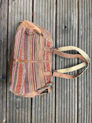 Vintage Leren Handtas met Stoffen Details beschikbaar voor biedingen