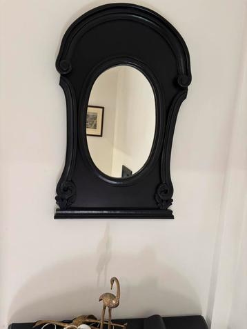 Retro vintage spiegel beschikbaar voor biedingen