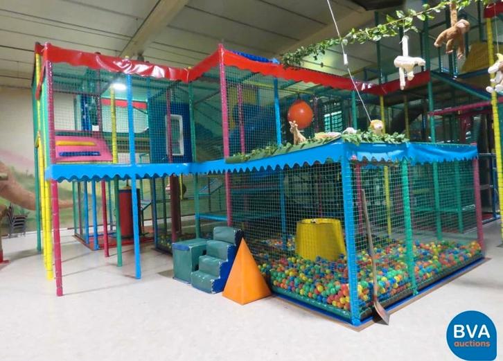Grote Klimkooi - Ameco Funhouse - 23x19,5m, Kinderen en Baby's, Speelgoed | Buiten | Speeltoestellen, Gebruikt, Glijbaan, Ophalen