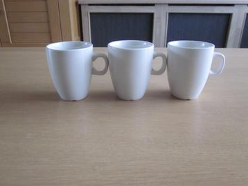Palmer imperial quality 3 witte mokken D7cm H8,5cm beschikbaar voor biedingen