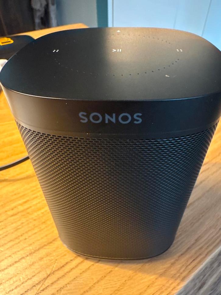 Sonos One (Gen 2) Zwart, Audio, Tv en Foto, Luidsprekers, Zo goed als nieuw, Front, Rear of Stereo speakers, 60 tot 120 watt, Sonos