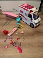 Barbie ambulance met barbie en accessoires, Ophalen of Verzenden