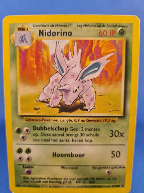 Nidorino 37/102 - Base (NL), Hobby en Vrije tijd, Verzamelkaartspellen | Pokémon, Gebruikt, Losse kaart, Verzenden