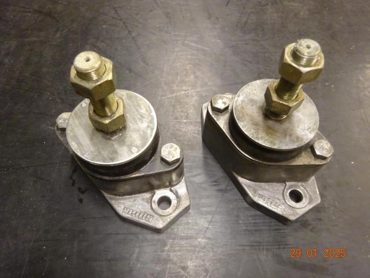 Vetus motorsteunen, Watersport en Boten, Bootonderdelen, Gebruikt, Motor en Techniek, Zeilboot of Motorboot, Ophalen of Verzenden