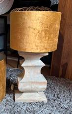 Landelijke lampvoet met velvet kap, Huis en Inrichting, Lampen | Lampenkappen, Ophalen, Overige kleuren, 25 tot 50 cm, Rond