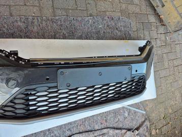 VW T-Roc 2019 Bumper Onderdelen - Grille, Chrome, Bekabeling beschikbaar voor biedingen