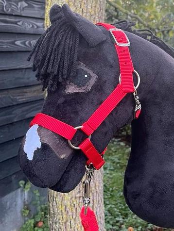Hobbyhorse halster en touw beschikbaar voor biedingen
