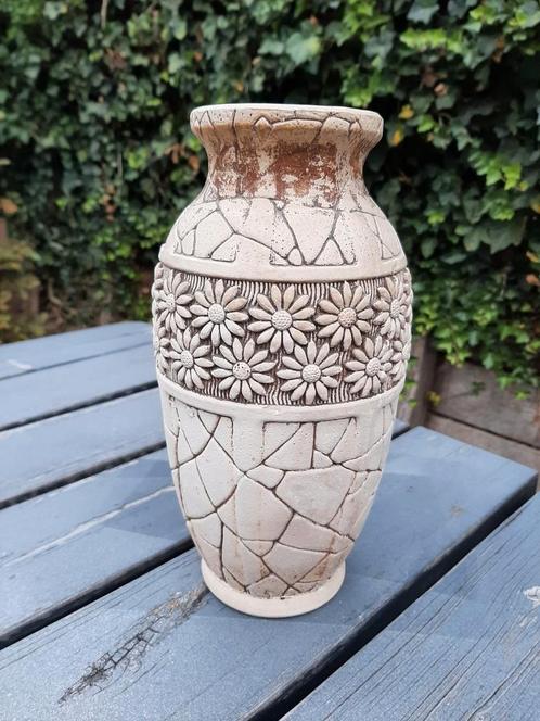 Vintage aardewerken vaas met madeliefjespatroon, Huis en Inrichting, Woonaccessoires | Vazen, Zo goed als nieuw, Overige kleuren