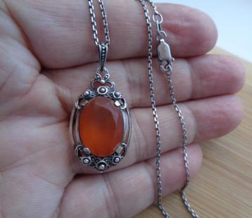 zilveren ketting met antieke hanger [678] beschikbaar voor biedingen