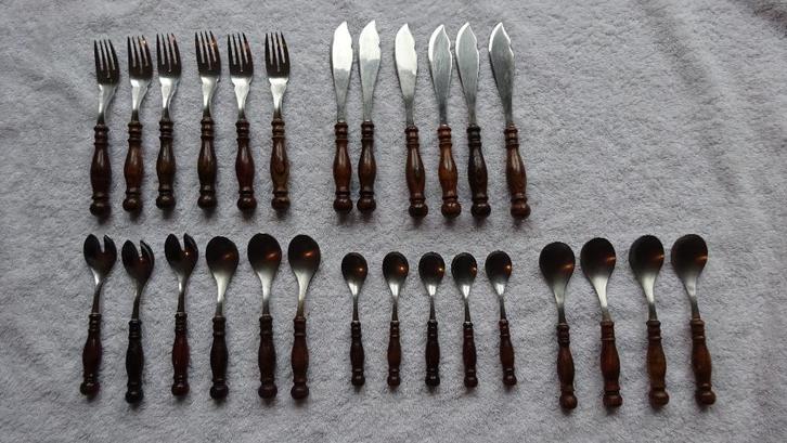 WMF Burgund cromargan-edelstaal bestek met houten heften, Antiek en Kunst, Antiek | Bestek, Ophalen of Verzenden