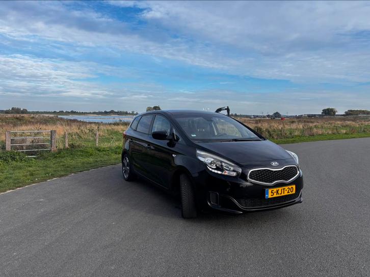 Kia Carens 1.6 GDI 2013 Zwart, Auto's, Kia, Particulier, Carens, ABS, Achteruitrijcamera, Airbags, Airconditioning, Alarm, Bluetooth