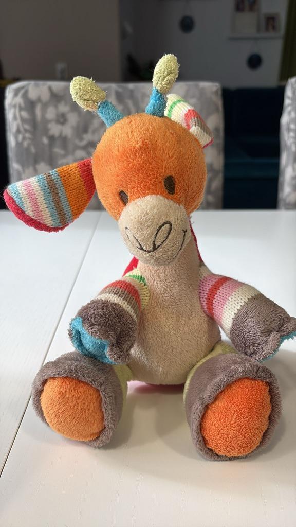 Kleurrijke giraf knuffel, Kinderen en Baby's, Speelgoed | Knuffels en Pluche, Zo goed als nieuw, Overige typen, Ophalen