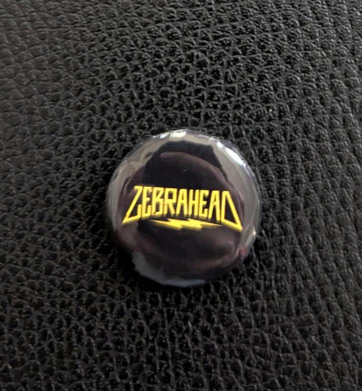 Zebrahead band button speld pin, 25mm, Verzamelen, Speldjes, Pins en Buttons, Nieuw, Button, Overige onderwerpen, Ophalen of Verzenden