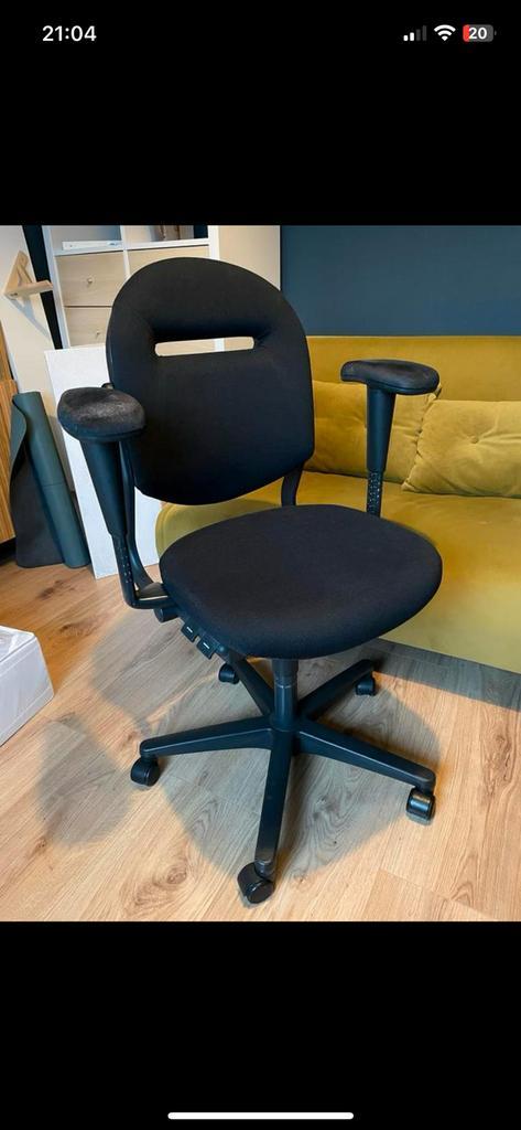 Arend bureaustoel comfortabel en verstelbaar, Huis en Inrichting, Bureaustoelen, Zo goed als nieuw, Zwart, Ophalen of Verzenden