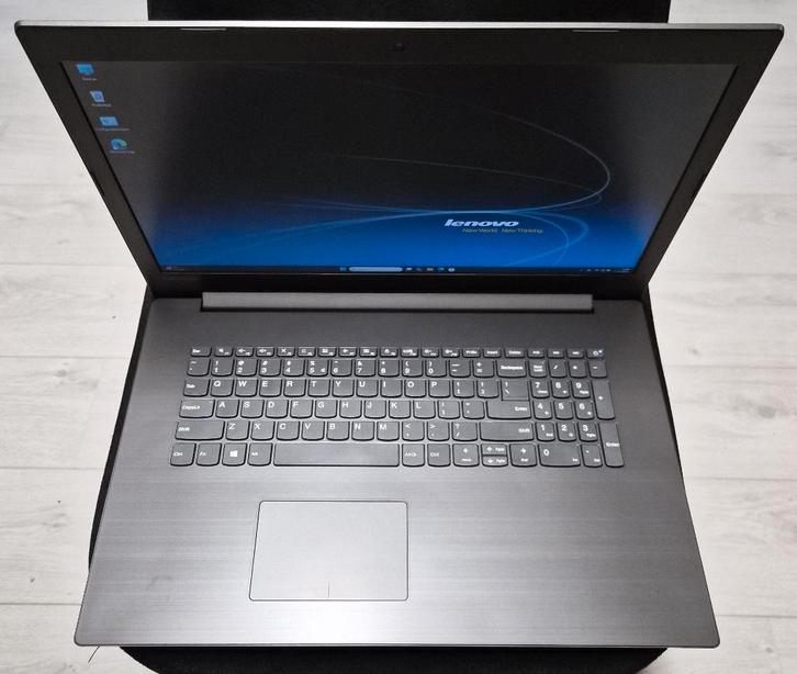 Lenovo V320-17IKBR  Core i3-7020U 17inch 12GB DDR4 128GB SSD, Computers en Software, Laptop-opladers, Gebruikt, Ophalen of Verzenden