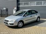 Ford Focus 1.6-16V Ghia, airco, 5 deurs, apk 11-2025, Auto's, Ford, 1596 cc, Gebruikt, 4 cilinders, 620 kg