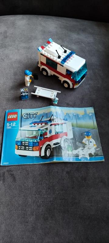 Lego 7890 ambulance  beschikbaar voor biedingen