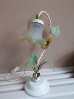 Vintage tulp opaline tafellamp met zonnebloemen, Ophalen of Verzenden, Gebruikt, Glas, Minder dan 50 cm