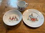 Mooi Peter Rabbit servies 3 delig: beker bord kom Wedgwood, Huis en Inrichting, Keuken | Servies, Wedgwood, Zo goed als nieuw